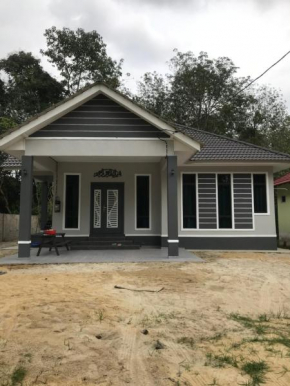AINUL HOMESTAY